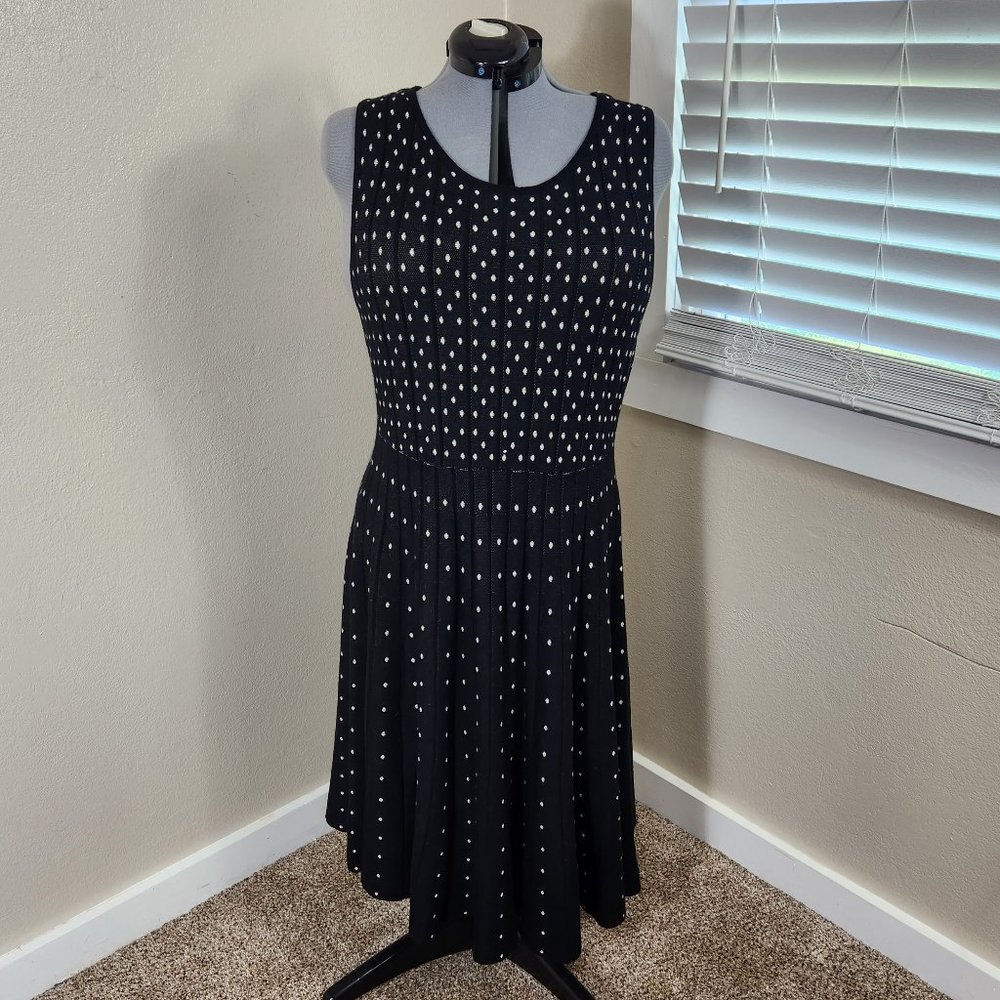 Torrid 3X Black White Polka Dot Long Dress Sleeveless Fit & Flare Knit EUC